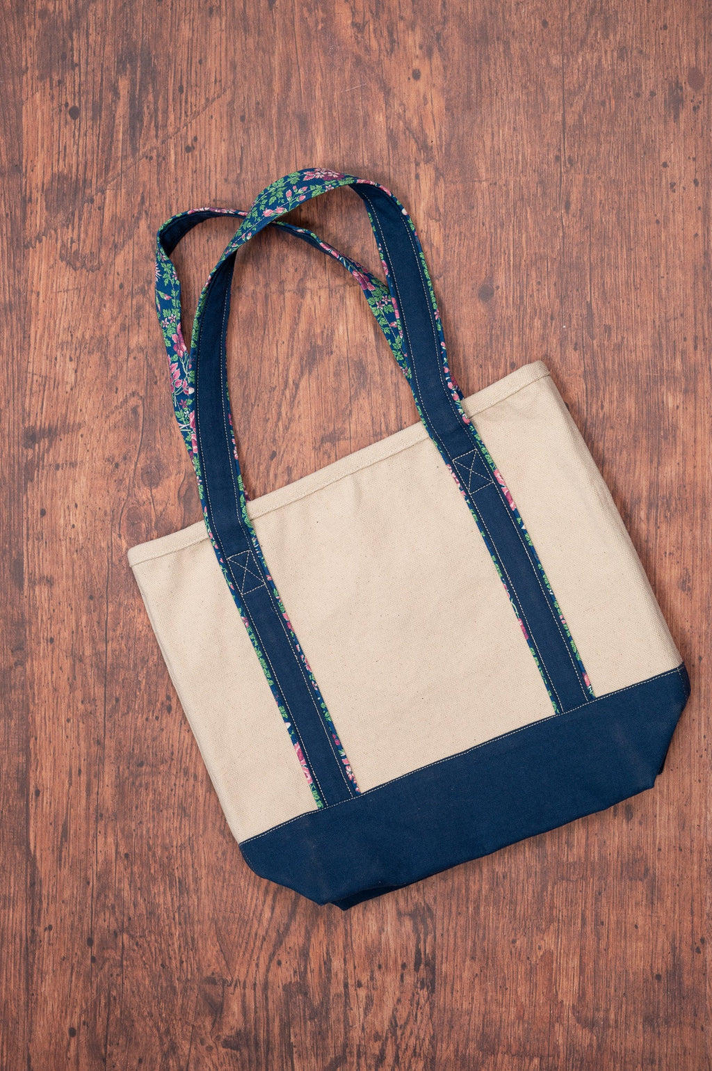 Prairie Essentials Tote Bag in Navy