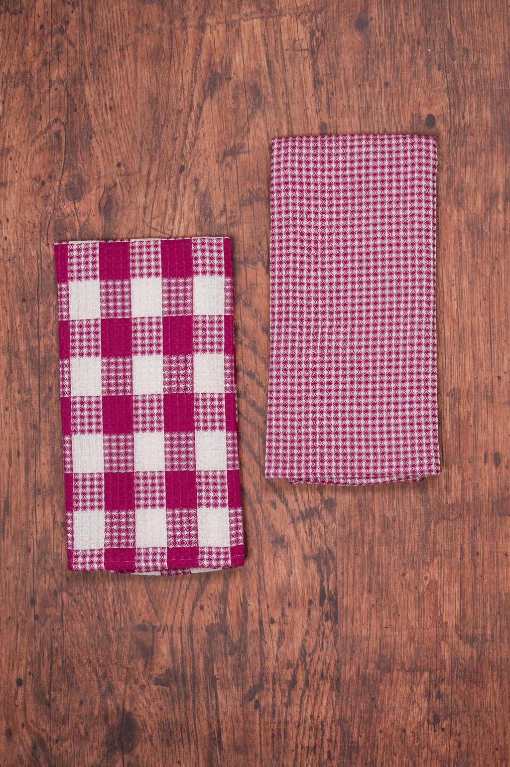 Prairie Essentials Honeycomb Tea Towel in Berry Plaid, Set of 2