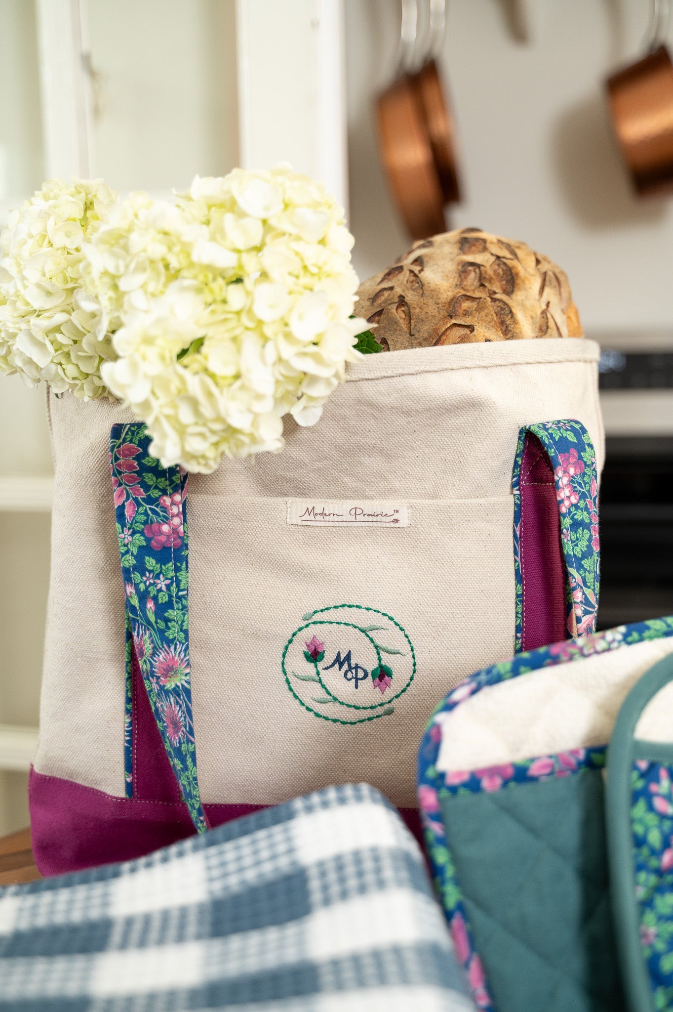 Prairie Essentials Tote Bag in Berry